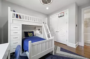 1928 W Wolfram St, Chicago, IL 60657 - Photo 18