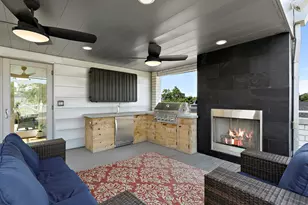 1928 W Wolfram St, Chicago, IL 60657 - Photo 28