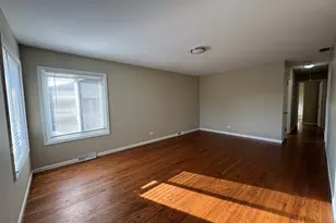 7838 W 73rd Pl, Bridgeview, IL 60455 - Photo 14