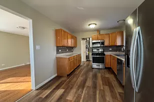 7838 W 73rd Pl, Bridgeview, IL 60455 - Photo 6