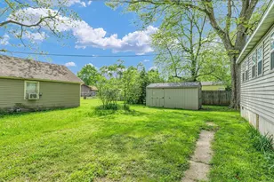 413 E Lincoln St, Monticello, IL 61856 - Photo 30