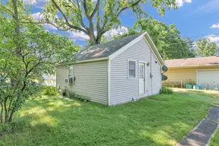 413 E Lincoln St, Monticello, IL 61856 - Photo 28