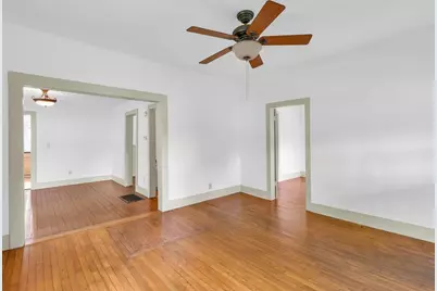 413 E Lincoln Street, Monticello, IL 61856 - Photo 6