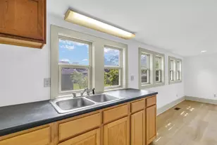 413 E Lincoln St, Monticello, IL 61856 - Photo 14