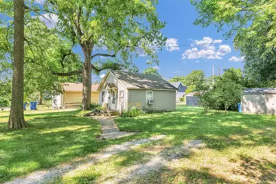 413 E Lincoln Street, Monticello, IL 61856 - Photo 4