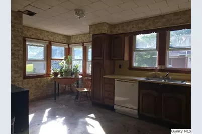 102 Center Street, Augusta, IL 62311 - Photo 10