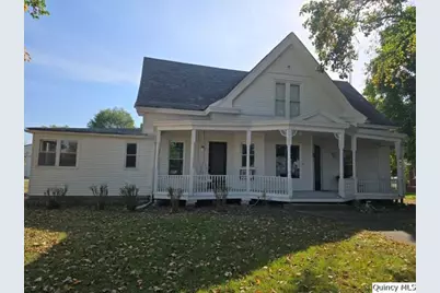 102 Center Street, Augusta, IL 62311 - Photo 1