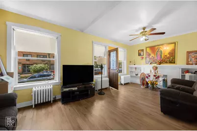7227 N Damen Avenue, Chicago, IL 60645 - Photo 4