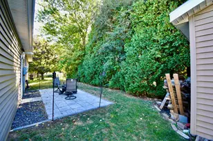 810 Tomahawk Ct, Heyworth, IL 61745 - Photo 18