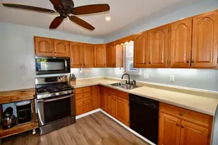 810 Tomahawk Ct, Heyworth, IL 61745 - Photo 8