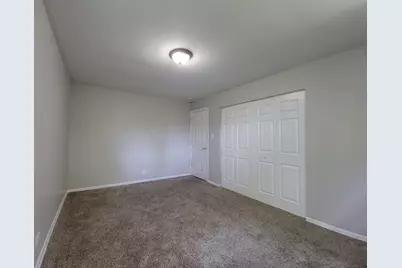 17113 Elm Drive, Hazel Crest, IL 60429 - Photo 12