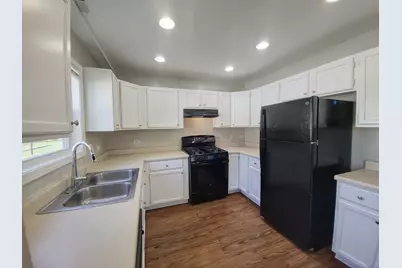 121 Highmoor Drive, Round Lake Park, IL 60073 - Photo 6