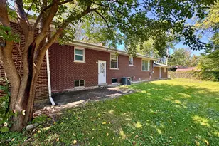 425 Cottonwood Rd, Frankfort, IL 60423 - Photo 28