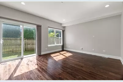 47 E 55th Street, Westmont, IL 60559 - Photo 8