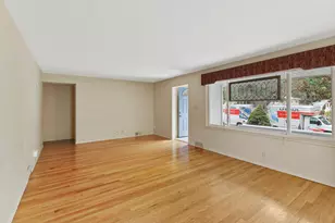 1208 W William St, Champaign, IL 61821 - Photo 4