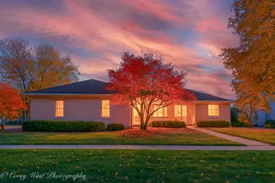 1208 Foxpointe Dr, Sycamore, IL 60178 - Photo 4