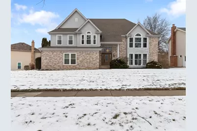 1121 Redwood Drive, Algonquin, IL 60102 - Photo 1