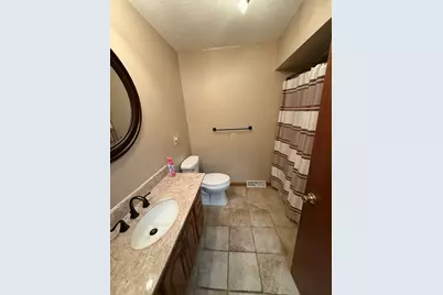 5514 S Forester Drive, Rochelle, IL 61068 - Photo 10