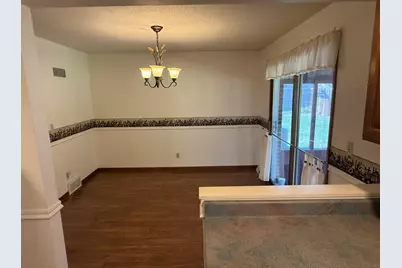 5514 S Forester Drive, Rochelle, IL 61068 - Photo 8