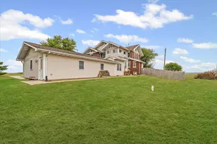 37857 E 100 North Rd, Bellflower, IL 62174 - Photo 36