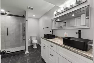 17803 Dogwood Ln, Hazel Crest, IL 60429 - Photo 10