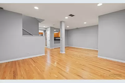 120 Chicago Avenue #A, Oak Park, IL 60302 - Photo 4