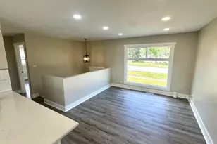 16701 Highview Ave, Orland Hills, IL 60487 - Photo 8