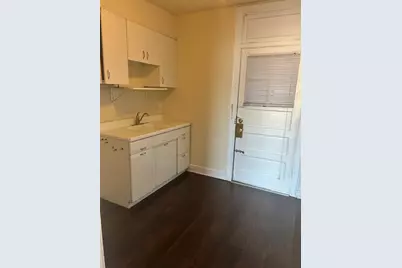 5427 W Montrose Avenue #1, Chicago, IL 60641 - Photo 2