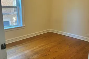 5427 W Montrose Ave, Chicago, IL 60641 - Photo 8