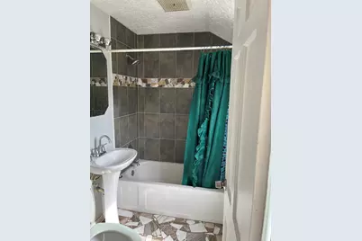 250 E 143rd Street, Dolton, IL 60419 - Photo 6