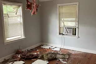 250 E 143rd St, Dolton, IL 60419 - Photo 8