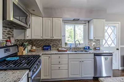 571 Nash Road, Crystal Lake, IL 60014 - Photo 12