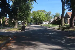 11438 S Maplewood Ave, Chicago, IL 60655 - Photo 24