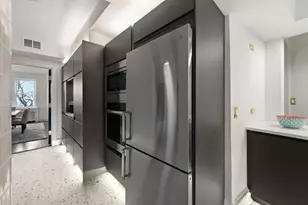 1242 N Lake Shore Dr, Chicago, IL 60610 - Photo 16