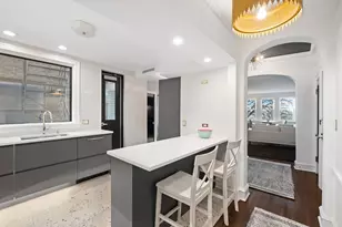 1242 N Lake Shore Dr, Chicago, IL 60610 - Photo 12