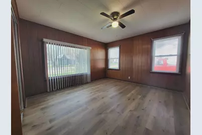 405 S Grove Street, Colfax, IL 61728 - Photo 4