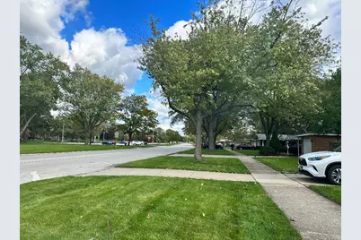 433 Lakewood Boulevard, Park Forest, IL 60466 - Photo 6