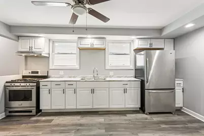 9720 S Exchange Avenue, Chicago, IL 60617 - Photo 4