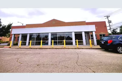 10526 S Halsted Street, Chicago, IL 60628 - Photo 2