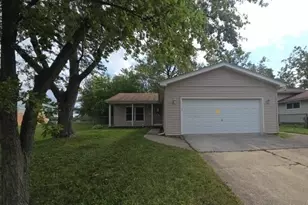 1031 Blackhawk Dr, University Park, IL 60484 - Photo 2
