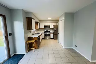 134 Sycamore Ave, Streamwood, IL 60107 - Photo 4