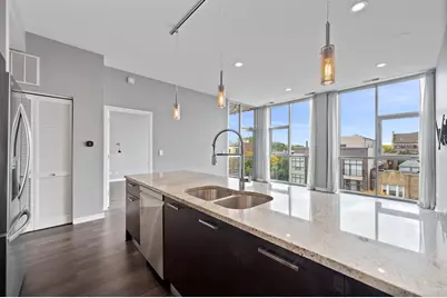 1550 W Cornelia Avenue #403, Chicago, IL 60657 - Photo 12