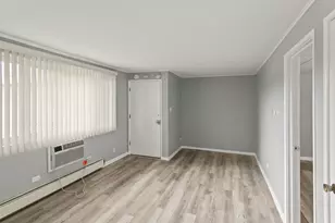 3007 W 87th St, Evergreen Park, IL 60805 - Photo 4