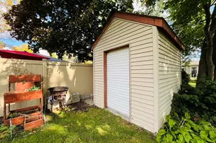 1041 Vernon Ave, Park Ridge, IL 60068 - Photo 28