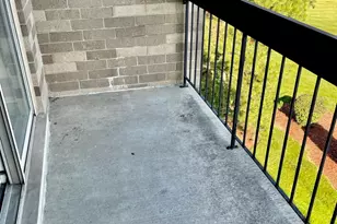 18600 Village West Dr, Hazel Crest, IL 60429 - Photo 16