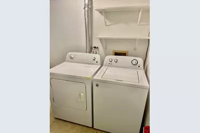 18600 Village West Drive #310, Hazel Crest, IL 60429 - Photo 10