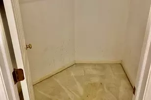 18600 Village West Dr, Hazel Crest, IL 60429 - Photo 12