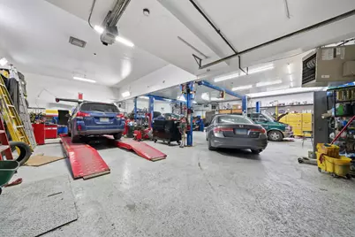 3824 W Diversey Avenue, Chicago, IL 60647 - Photo 4