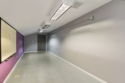 425 W State Street, Sycamore, IL 60178 - Photo 24