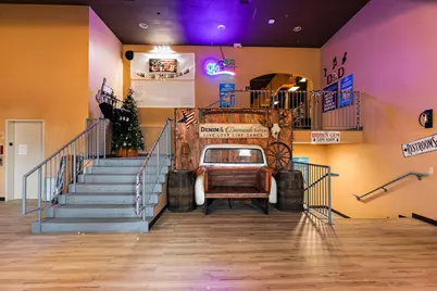 425 W State Street, Sycamore, IL 60178 - Photo 4